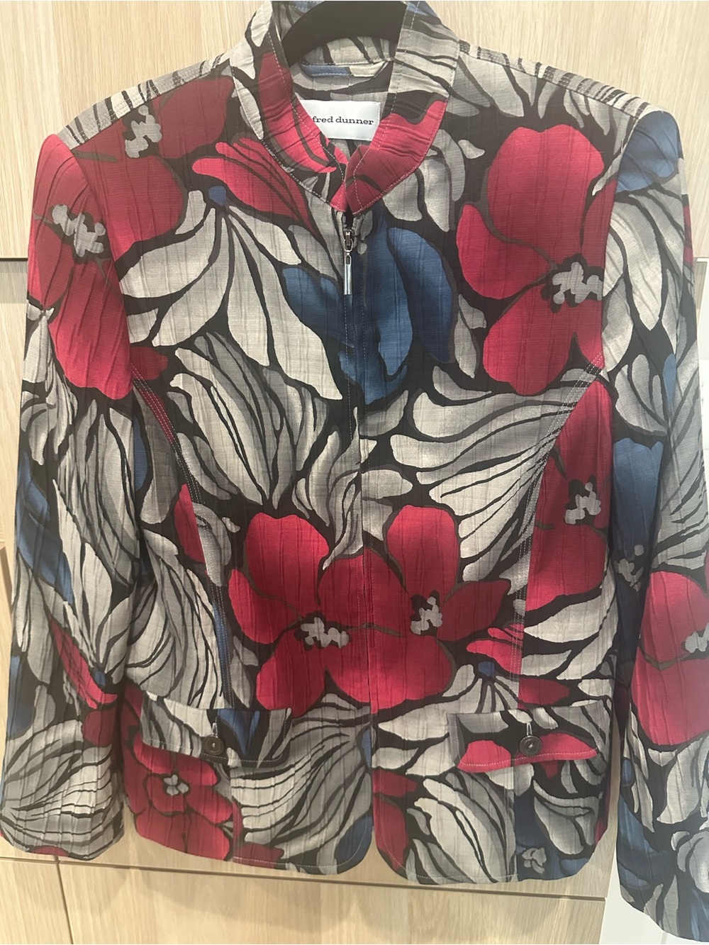 Alfred Dunner Red & Blue Floral Zip Jacket size 10